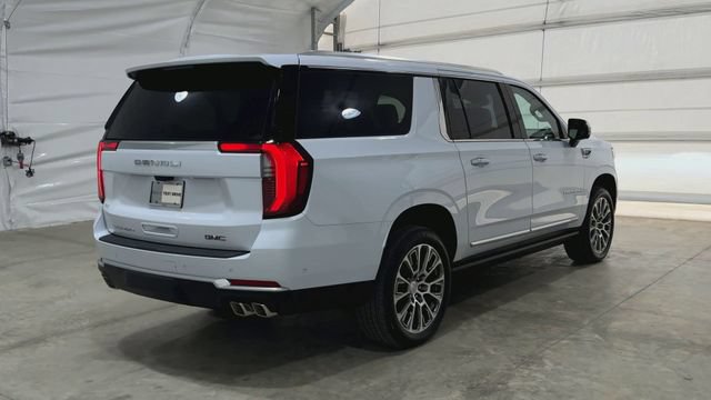 New 2026 GMC Yukon XL Denali w/ Denali Reserve Package RWD image 8
