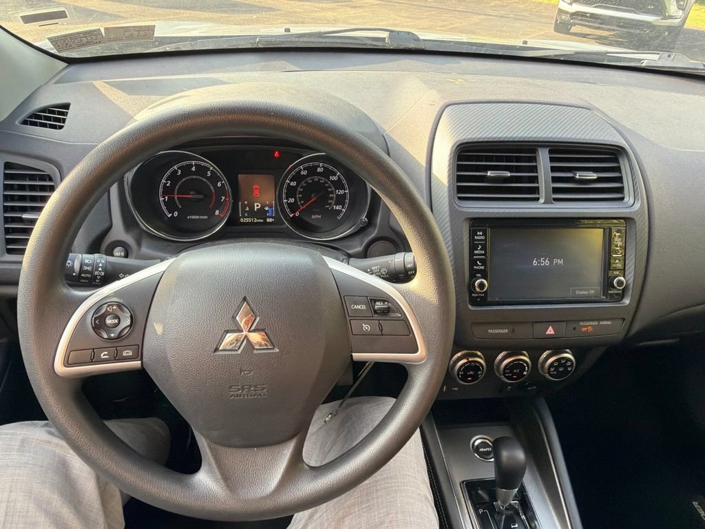 Used 2025 Mitsubishi Outlander Sport ES AWD/4WD image 33
