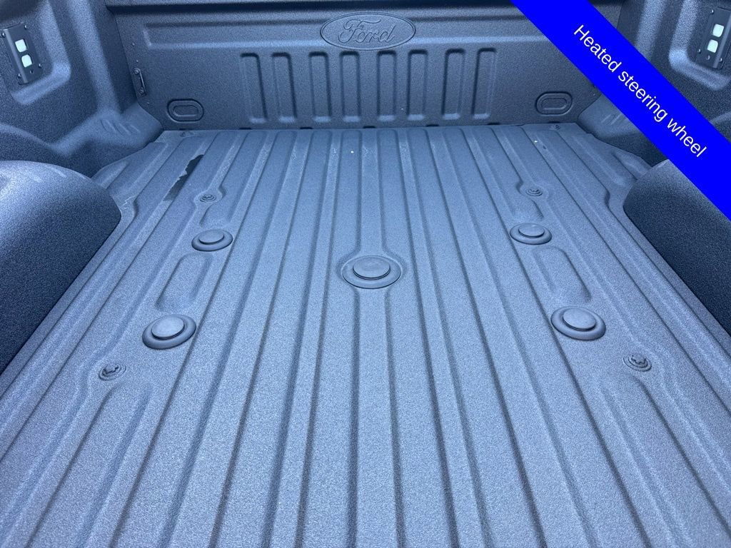 New 2026 Ford F250 Lariat w/ Black Appearance Package image 17