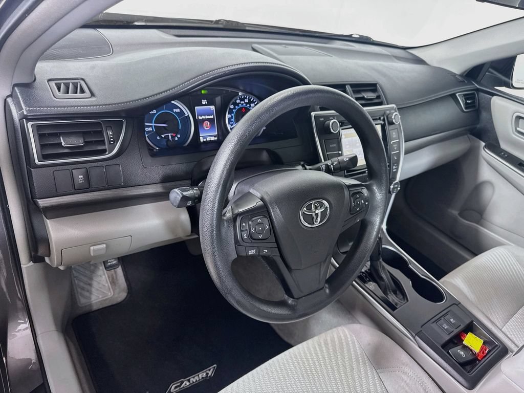 Certified 2017 Toyota Camry LE FWD image 10