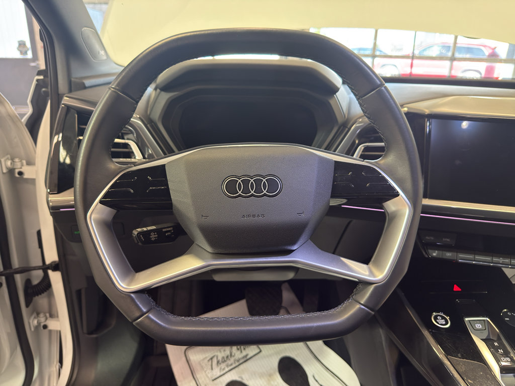 Used 2022 Audi Q4 e-tron Premium Plus AWD/4WD image 18