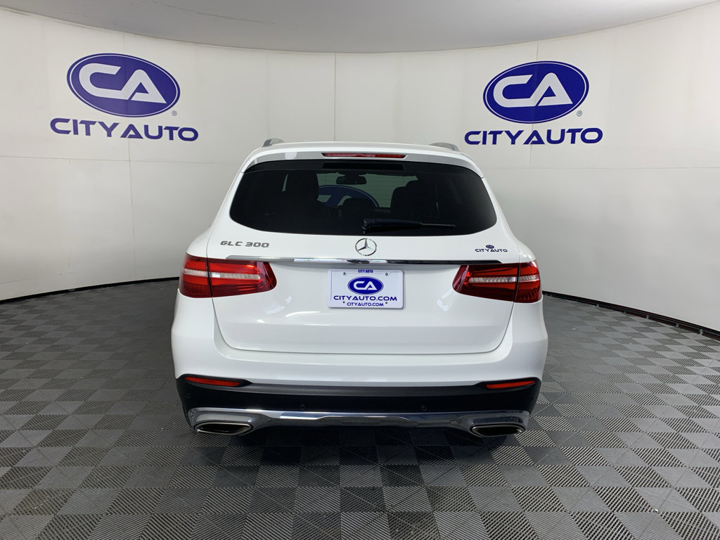 Used 2018 Mercedes-Benz GLC 300 image 4