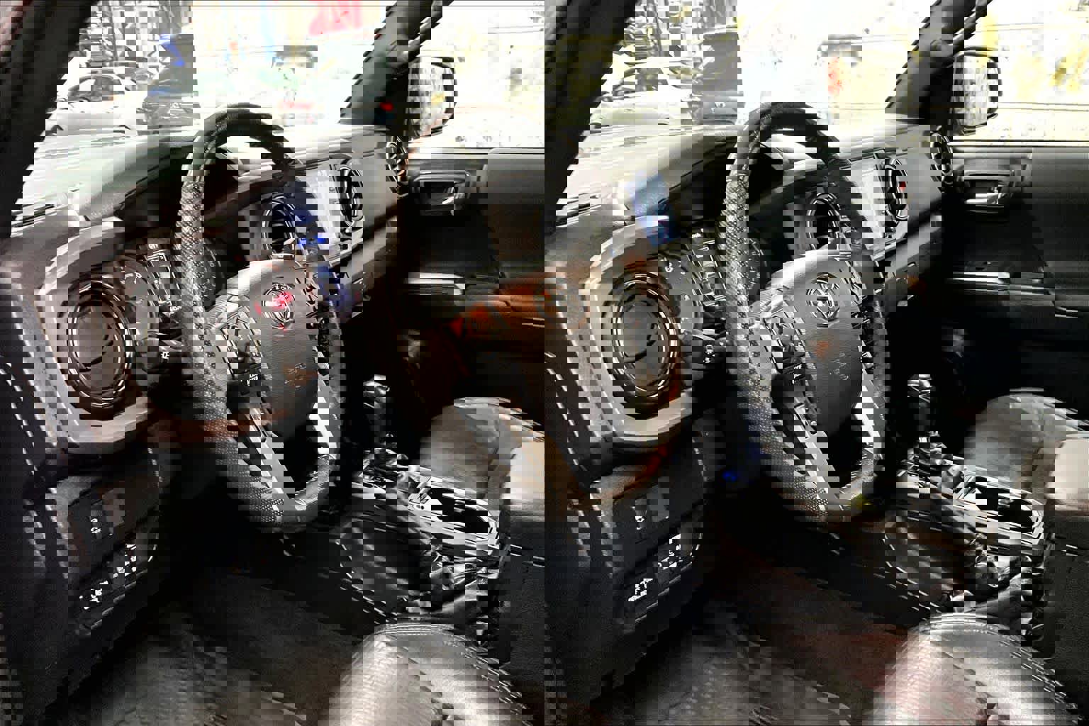 Certified 2021 Toyota Tacoma TRD Sport w/ TRD Premium Sport Package image 17