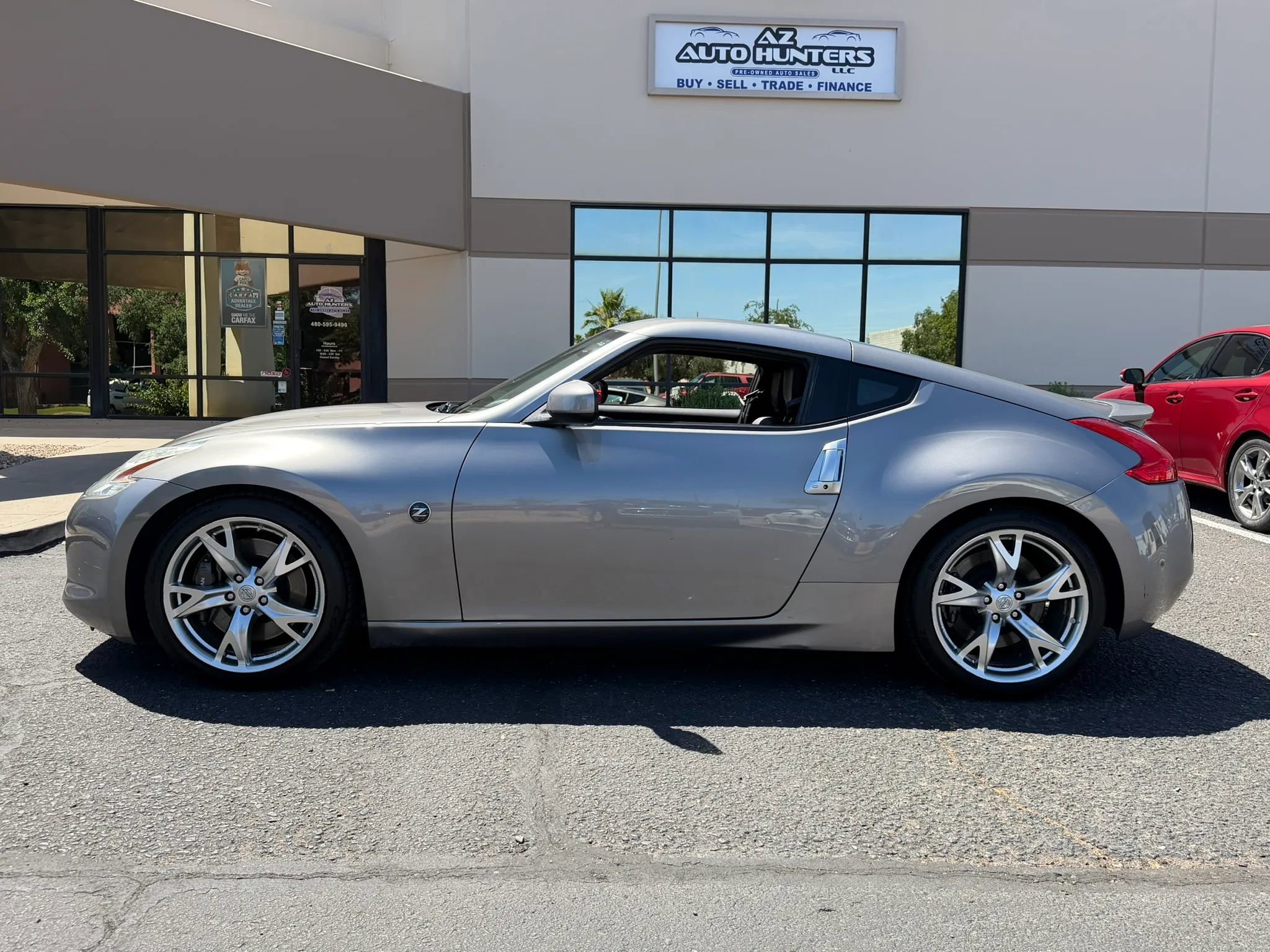 Used 2009 Nissan 370Z Touring w/ Sport Pkg RWD image 6
