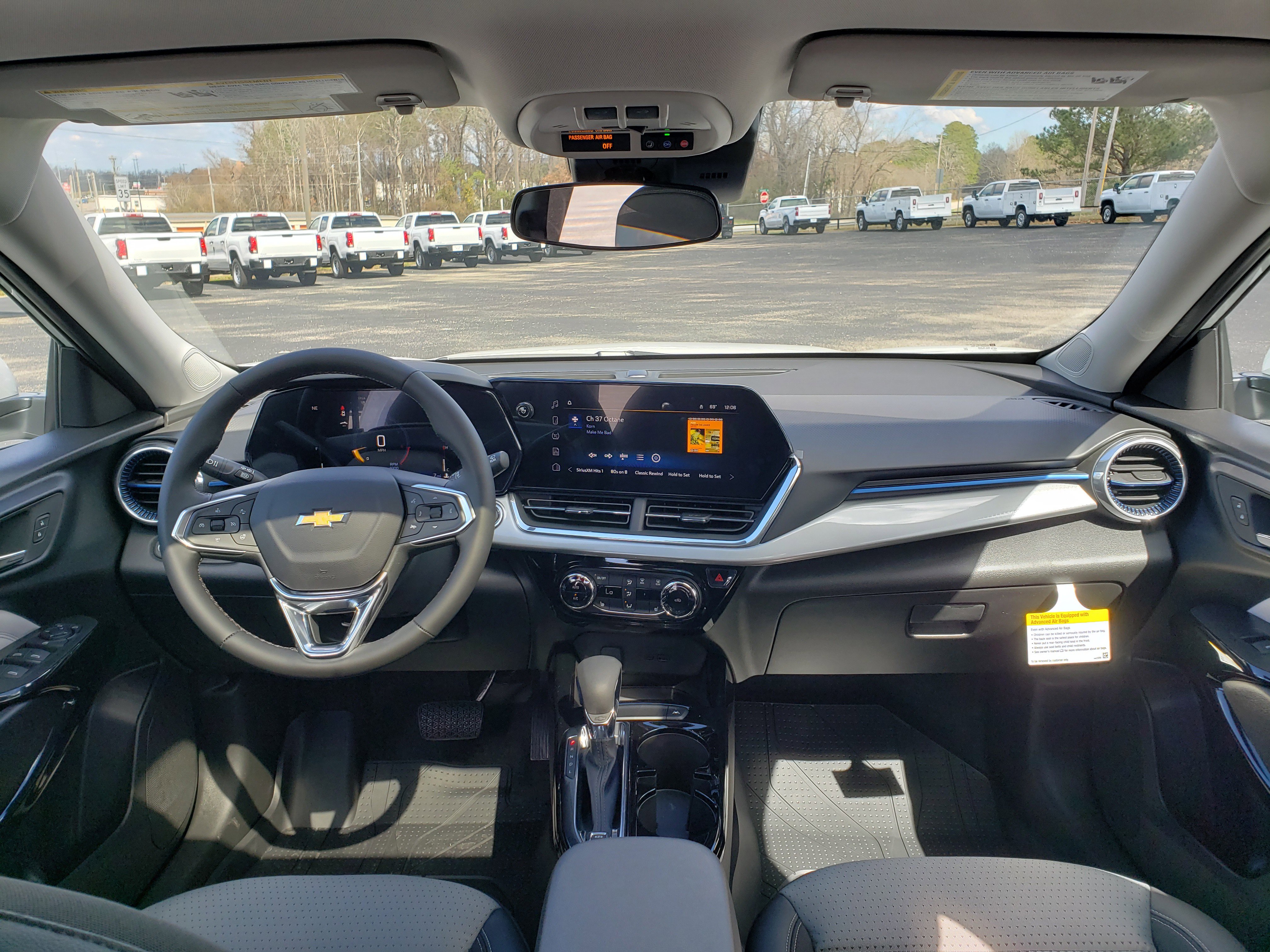 New 2026 Chevrolet Trax LT image 38