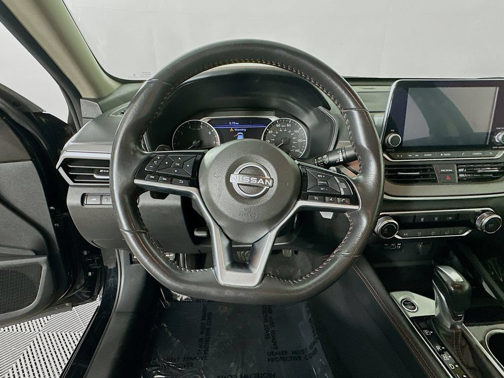 Used 2024 Nissan Altima 2.5 SR FWD image 17