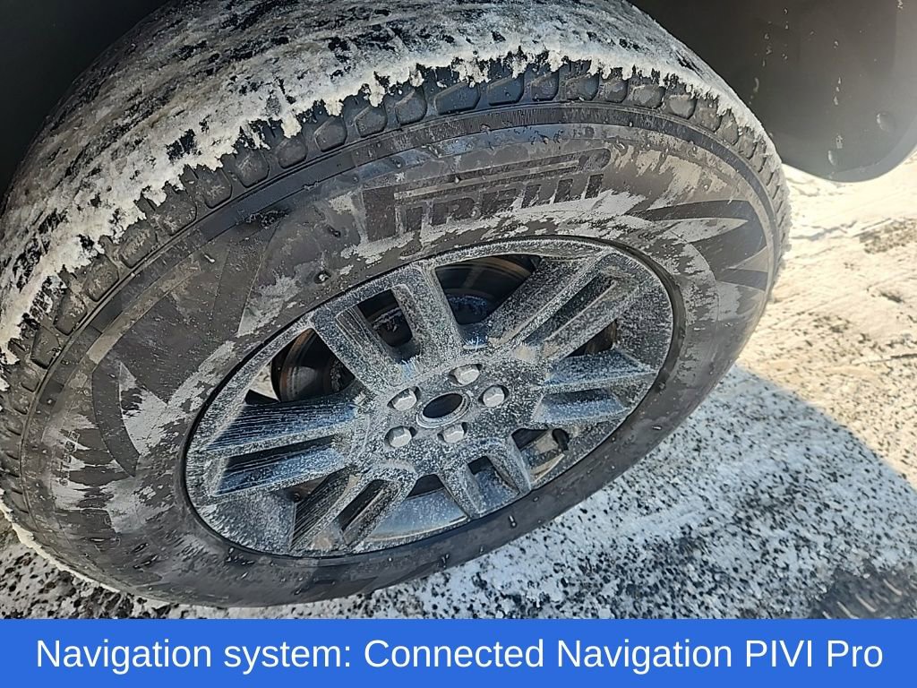 Used 2025 Land Rover Defender 110 S image 10