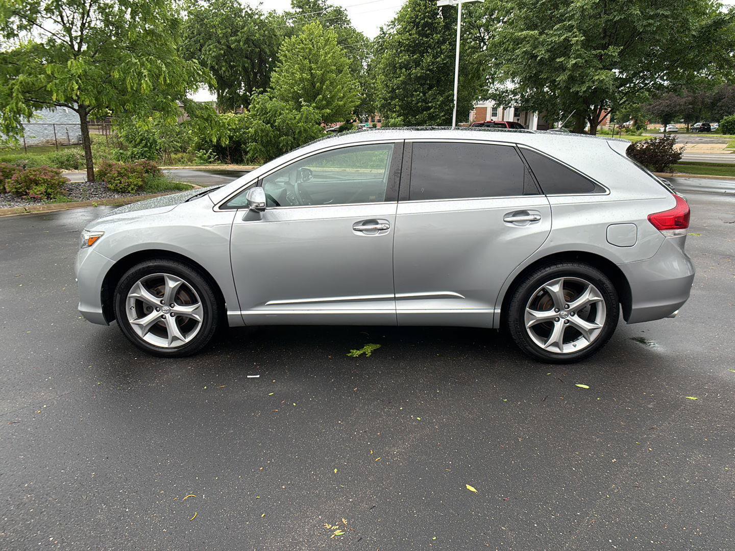 Used 2015 Toyota Venza Limited AWD/4WD image 16