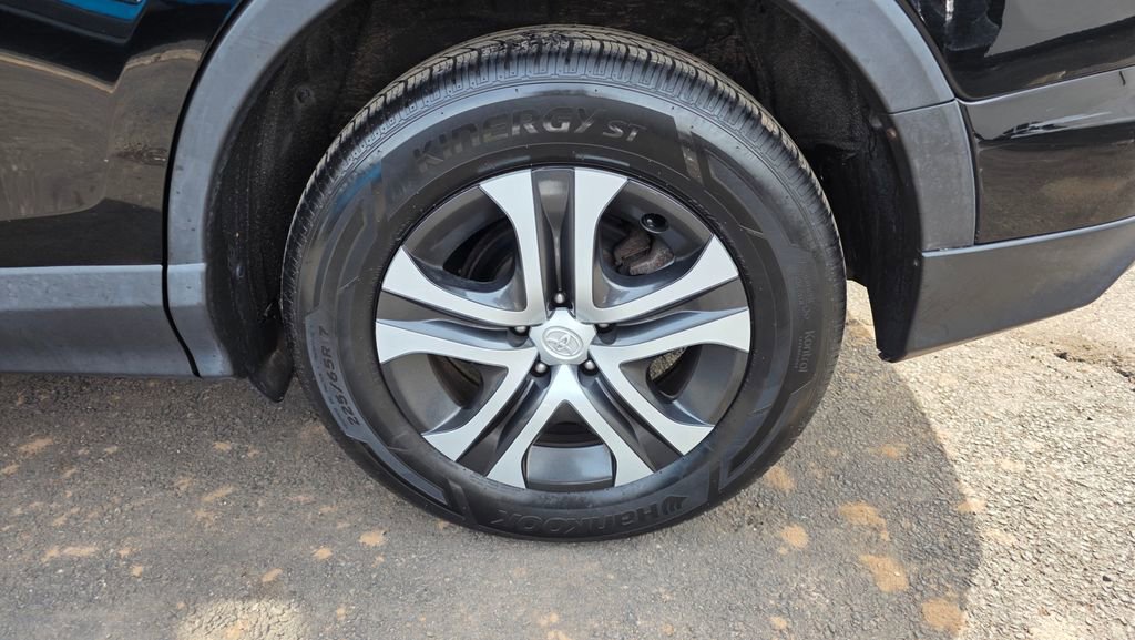 Used 2017 Toyota RAV4 LE w/ All Weather Liner Package image 43