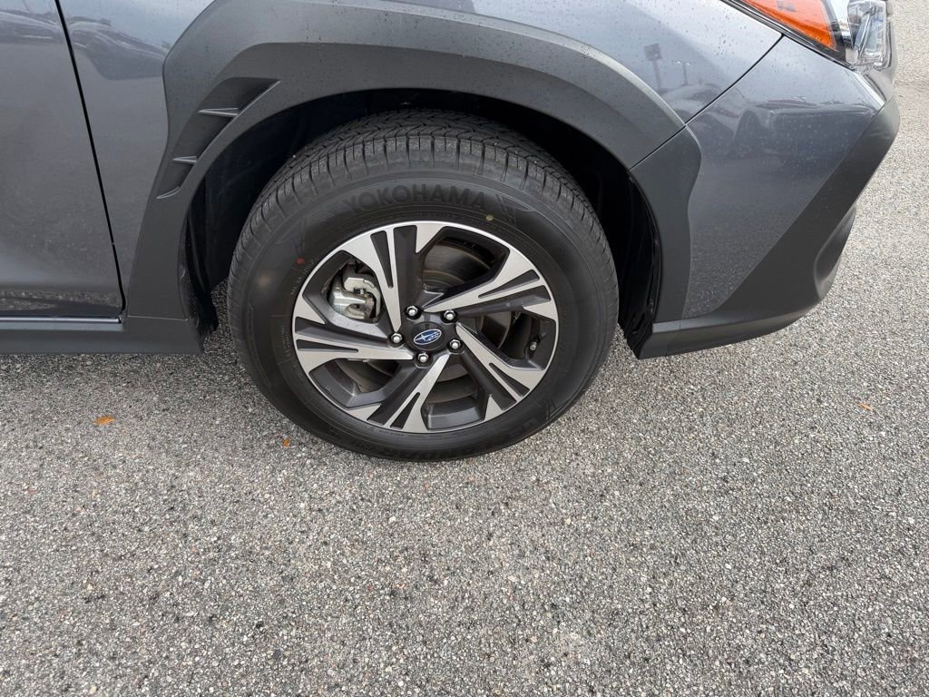Used 2026 Subaru Crosstrek 2.0i Premium AWD/4WD image 4