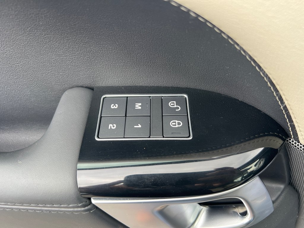 Used 2019 Land Rover Range Rover Sport HSE AWD/4WD image 21