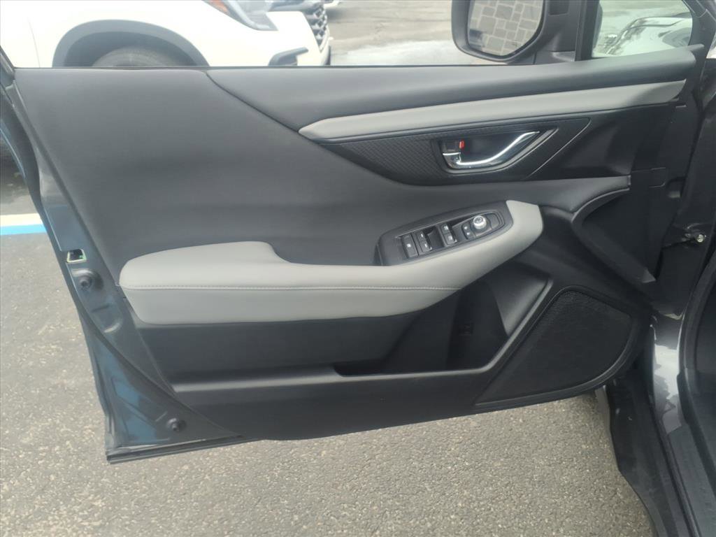 Used 2020 Subaru Outback Premium image 19
