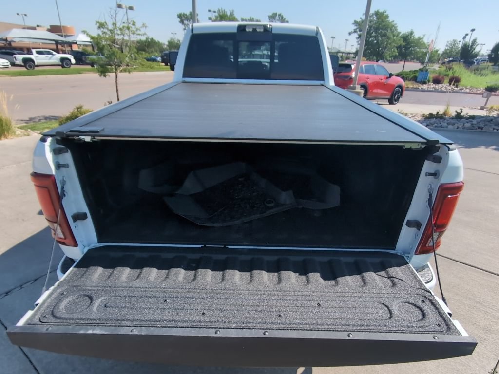 Used 2025 RAM 3500 Limited AWD/4WD image 28