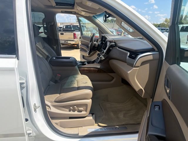 Used 2016 Chevrolet Suburban LT w/ Luxury Package RWD image 27
