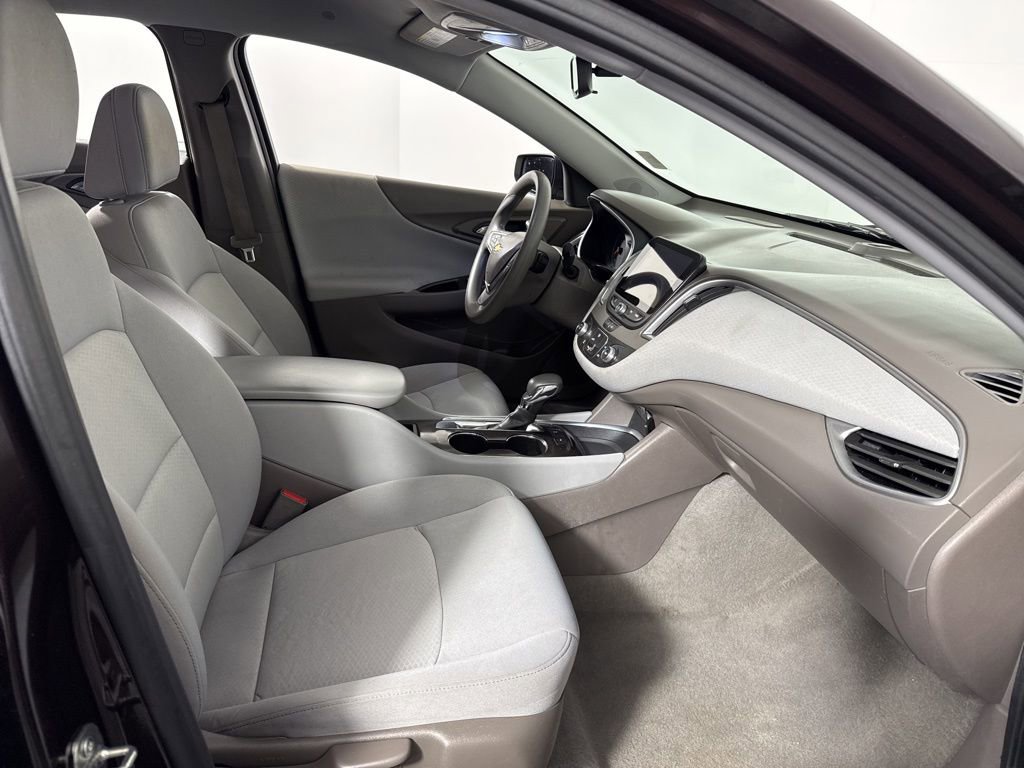 Used 2021 Chevrolet Malibu LS image 22