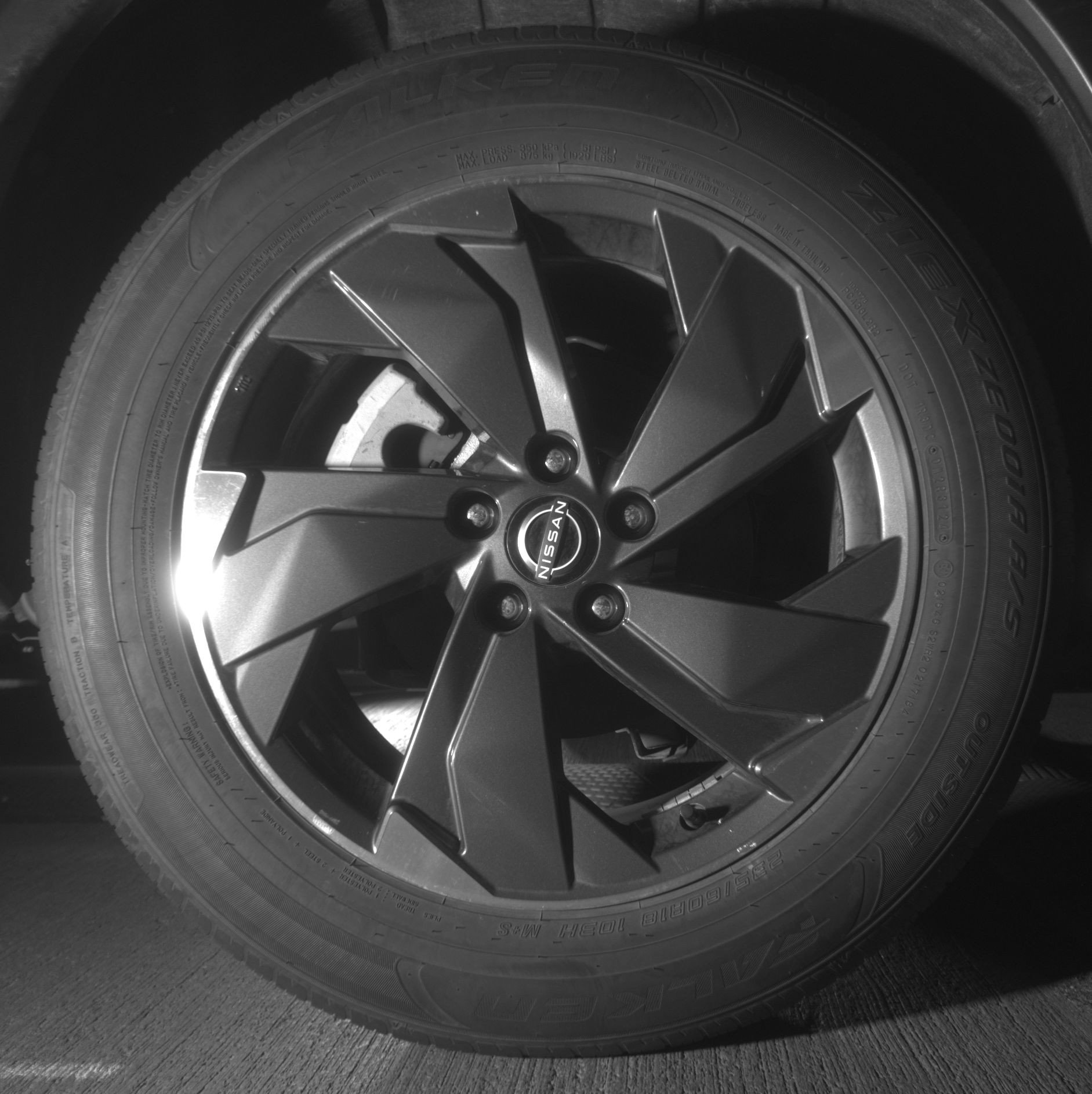 Used 2025 Nissan Rogue SV image 15