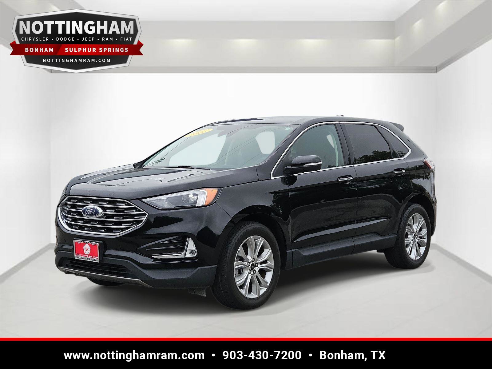 Used 2023 Ford Edge Titanium AWD/4WD image 3