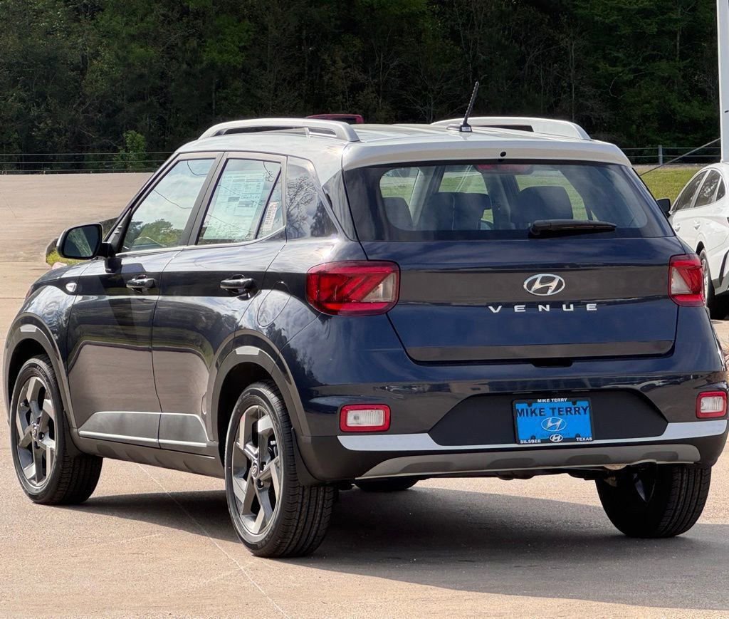 New 2026 Hyundai Venue SEL image 10