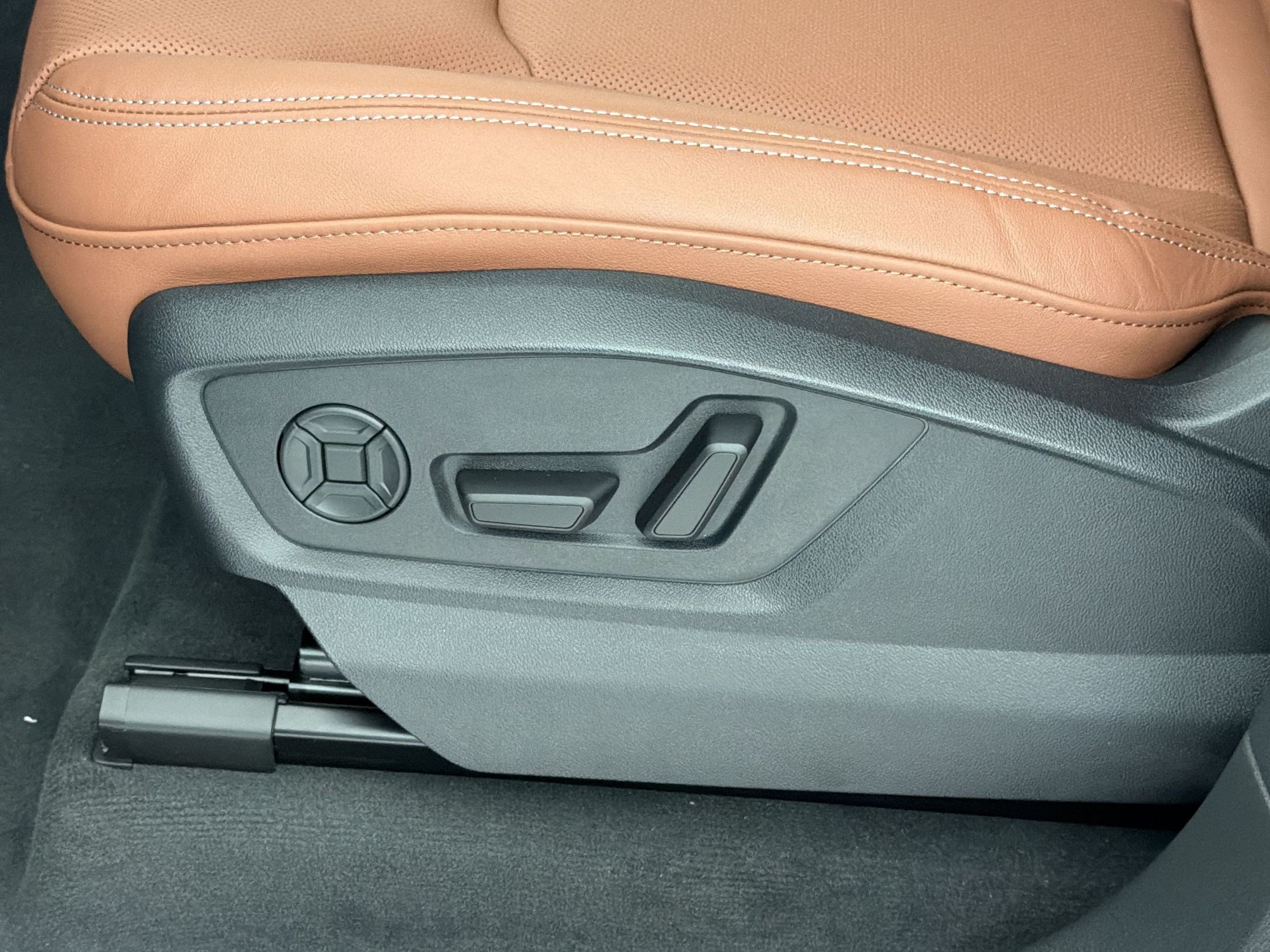 New 2026 Audi Q8 Premium Plus AWD/4WD image 14