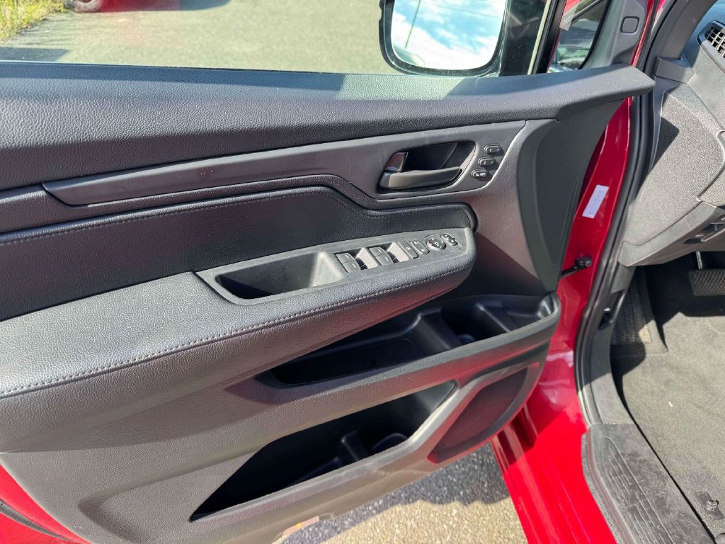 Used 2025 Honda Odyssey Sport-L image 17