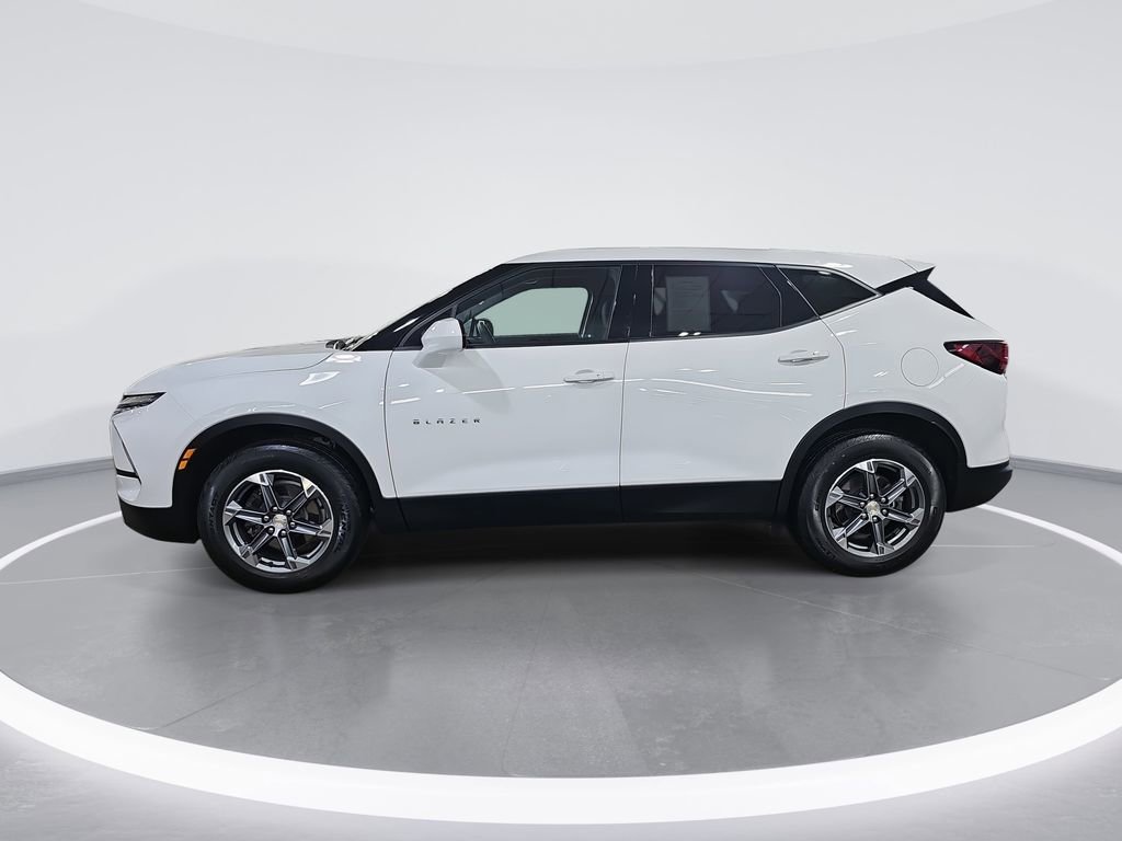 Used 2023 Chevrolet Blazer LT w/ Driver Confidence Package image 7