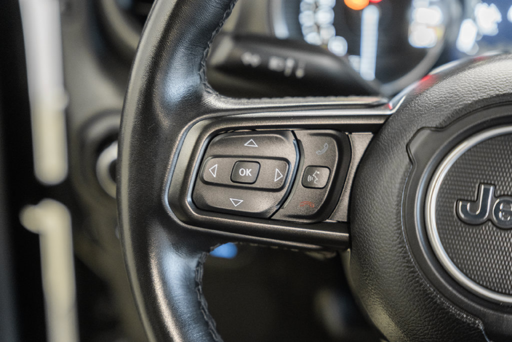 Used 2023 Jeep Wrangler Unlimited w/ Cold Weather Group AWD/4WD image 27
