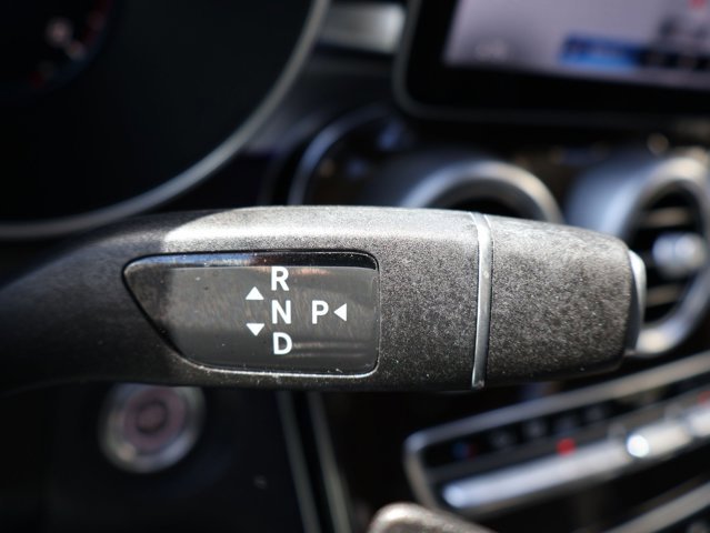 Used 2021 Mercedes-Benz GLC 300 4MATIC image 19