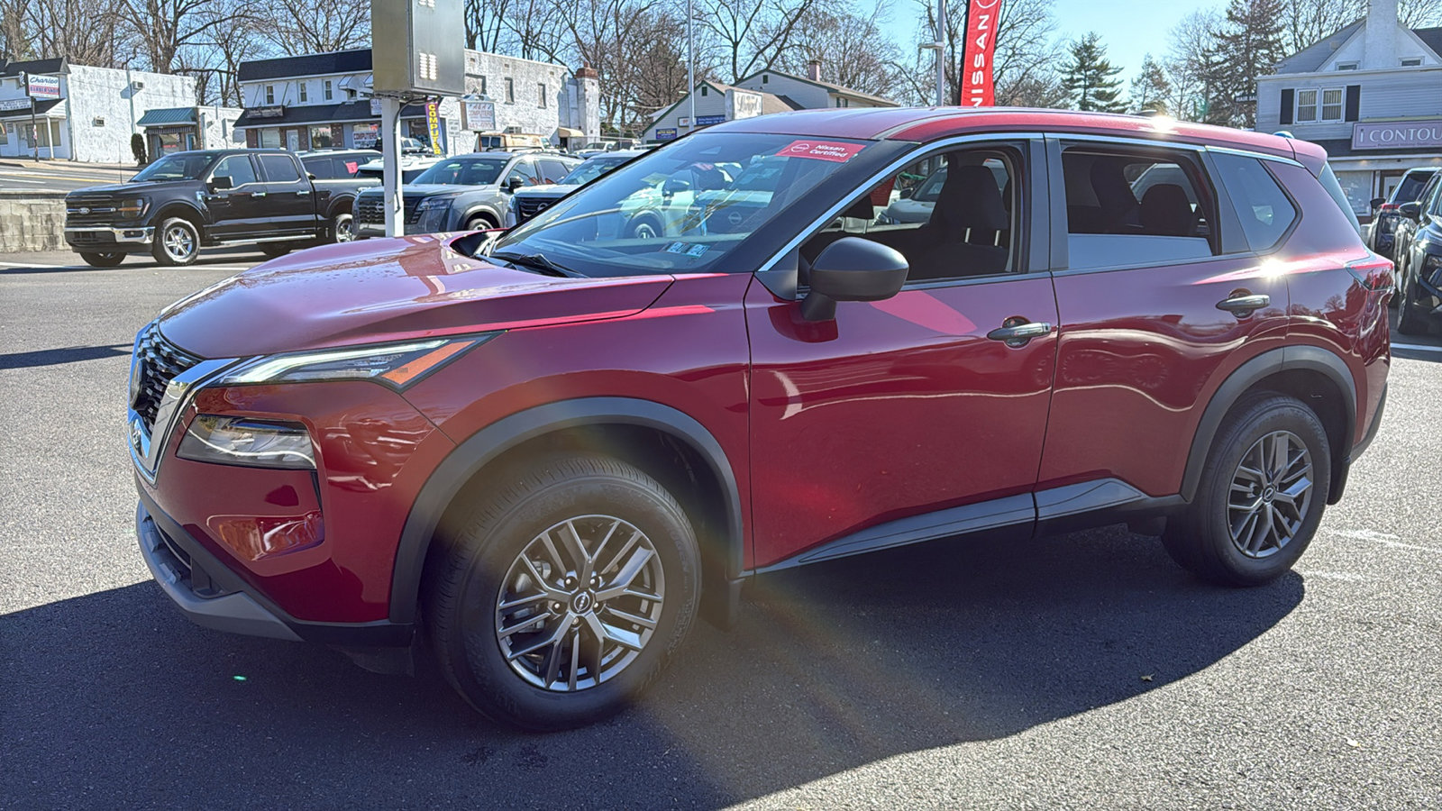 Certified 2023 Nissan Rogue S image 3