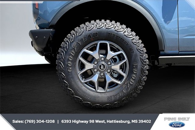 New 2025 Ford Bronco Badlands image 11