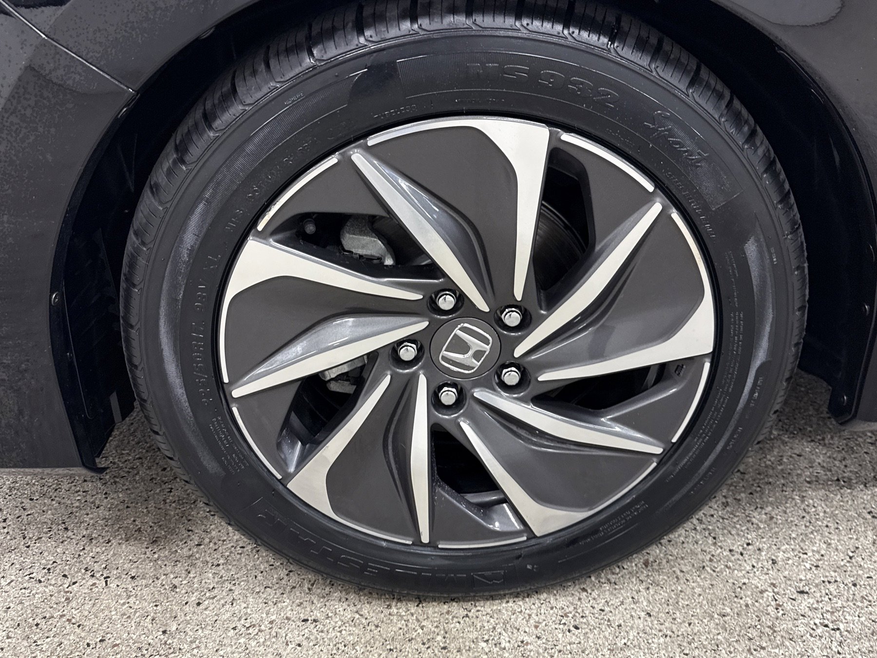 Used 2021 Honda Insight Touring image 2