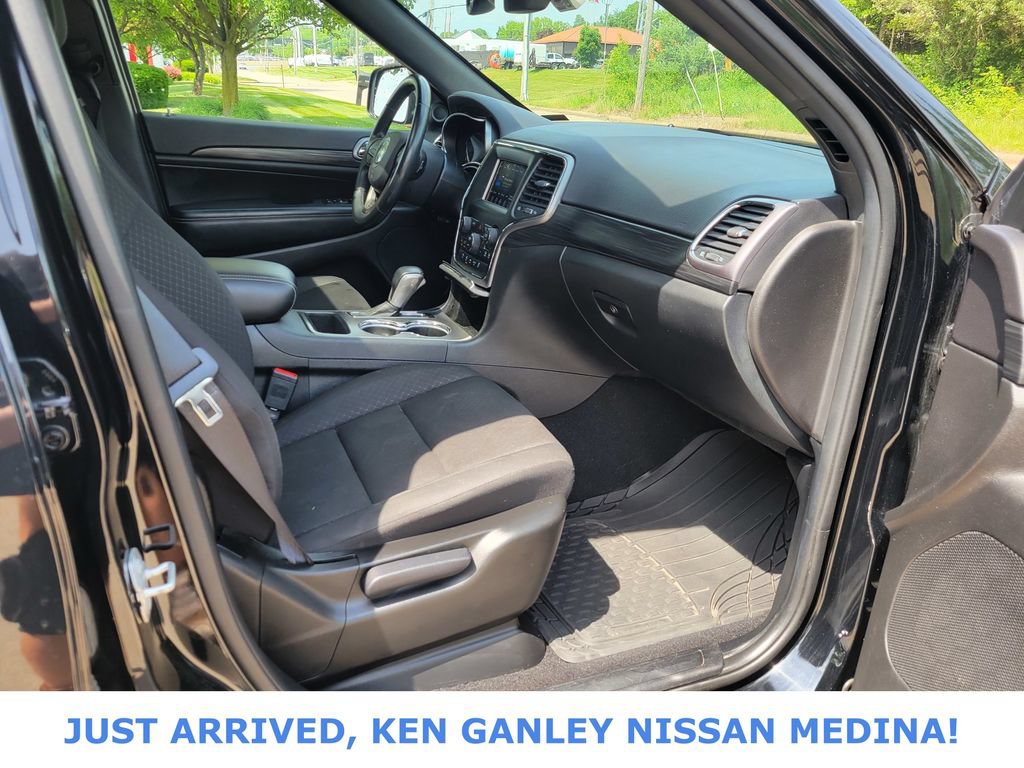 Used 2021 Jeep Grand Cherokee Freedom Edition AWD/4WD image 23