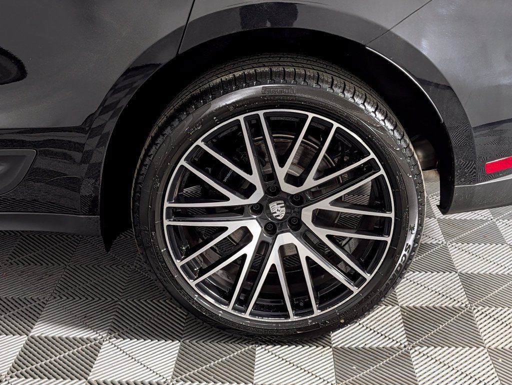 New 2026 Porsche Macan AWD/4WD image 12