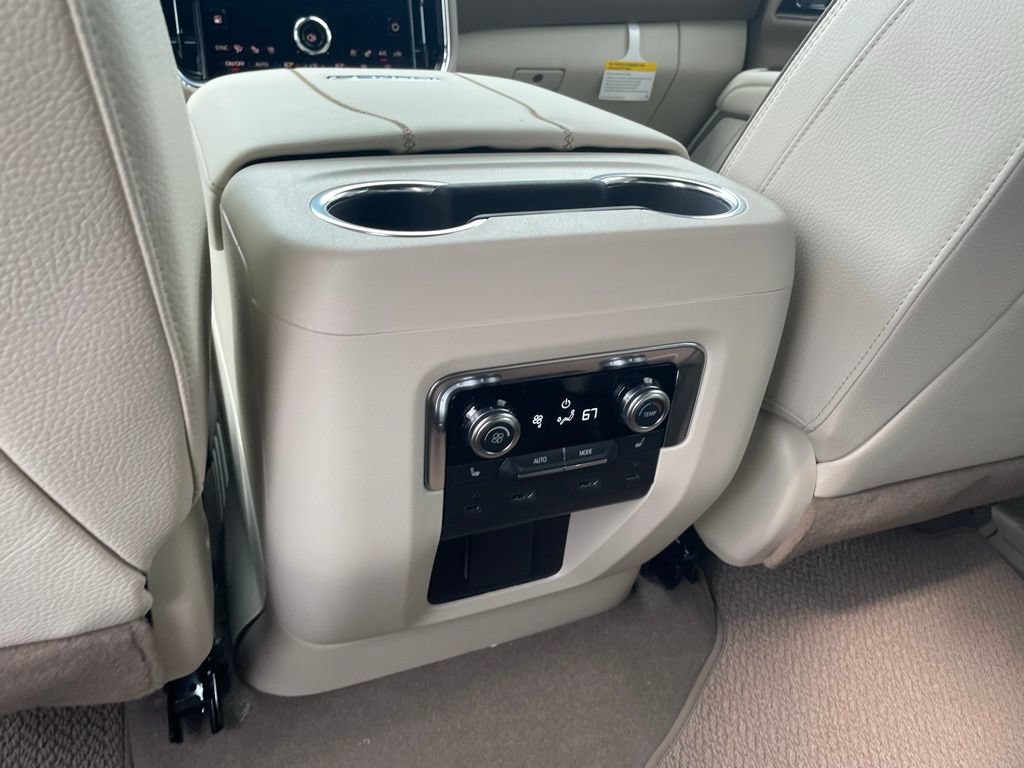 New 2026 GMC Yukon XL Denali w/ Advanced Technology Package AWD/4WD image 24