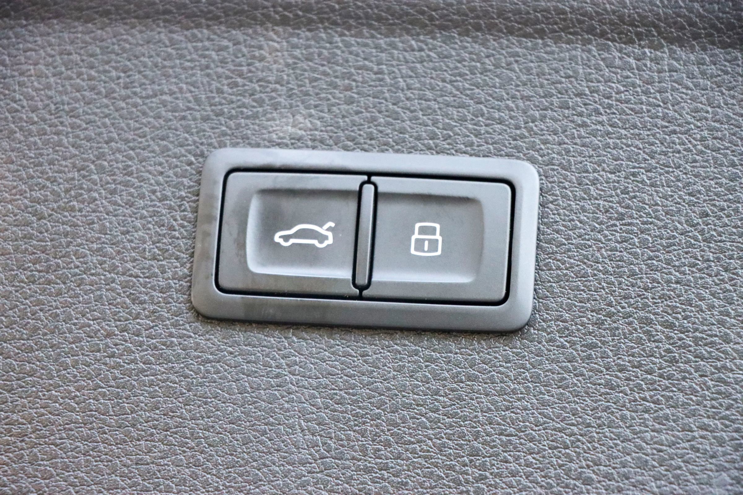 Used 2021 Audi SQ5 Premium Plus w/ Premium Plus Package image 25