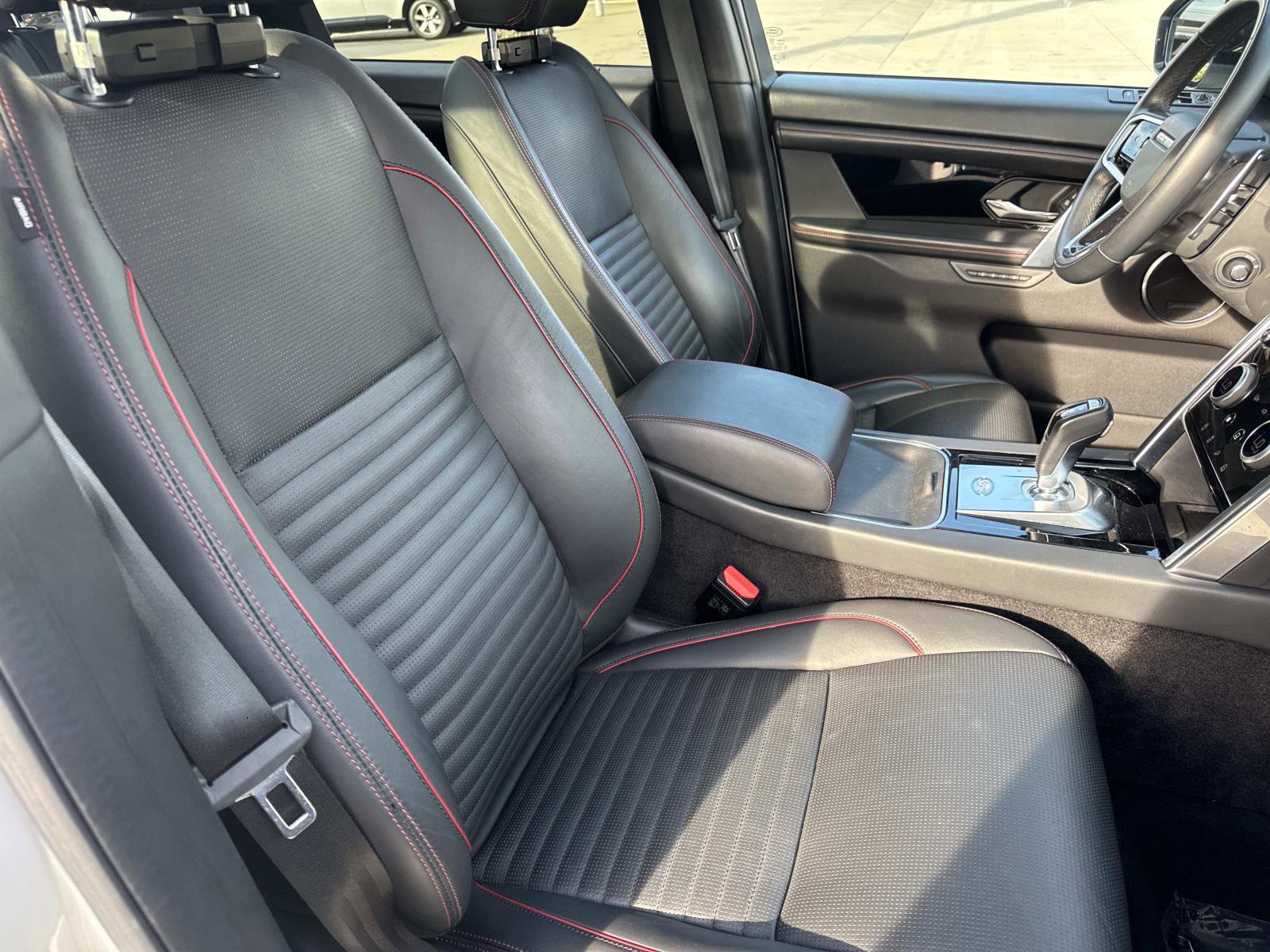 Used 2021 Land Rover Discovery Sport SE R-Dynamic image 23