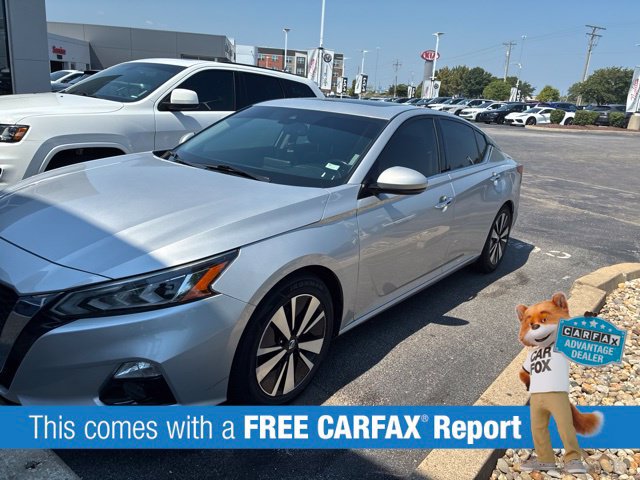 Used 2020 Nissan Altima 2.5 SL FWD image 2