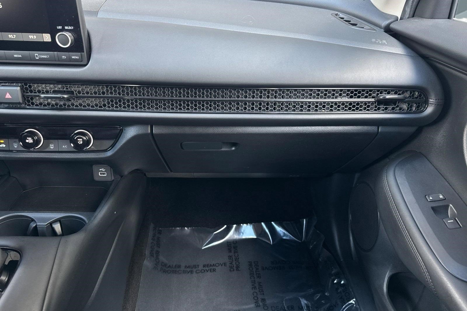 Certified 2025 Honda HR-V LX image 23