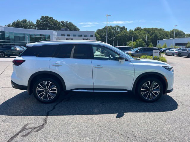 Certified 2026 INFINITI QX60 Luxe w/ Cargo Package AWD/4WD image 2