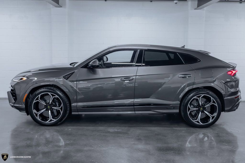 Used 2025 Lamborghini Urus SE AWD/4WD image 8