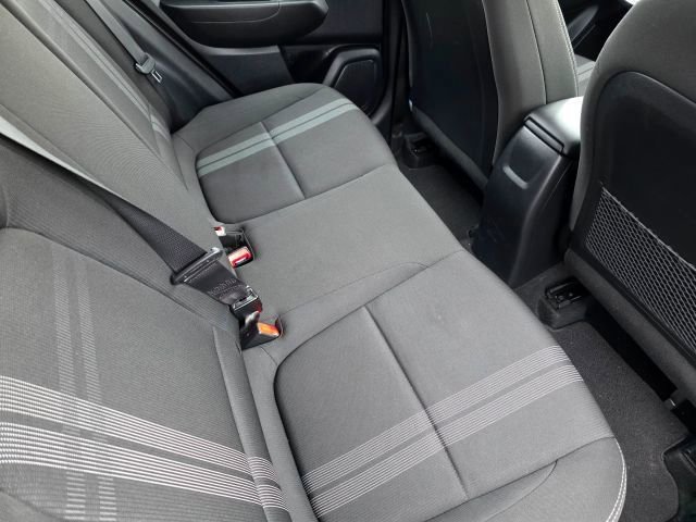 Used 2022 Hyundai Venue SEL FWD image 35