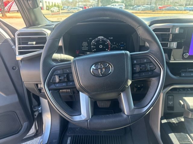 Used 2025 Toyota Sequoia SR5 image 29