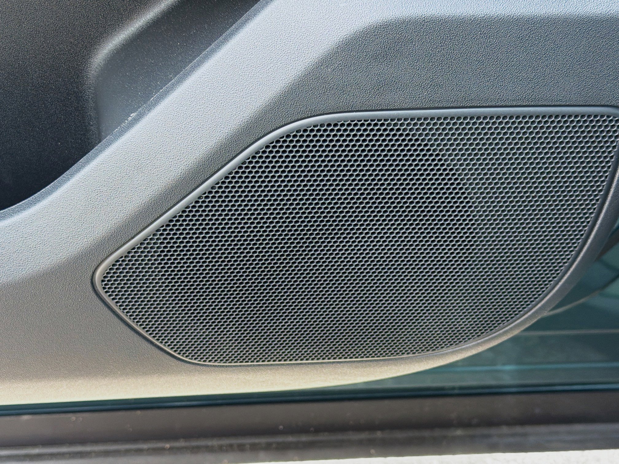 Used 2026 Land Rover Range Rover Velar Dynamic SE image 24