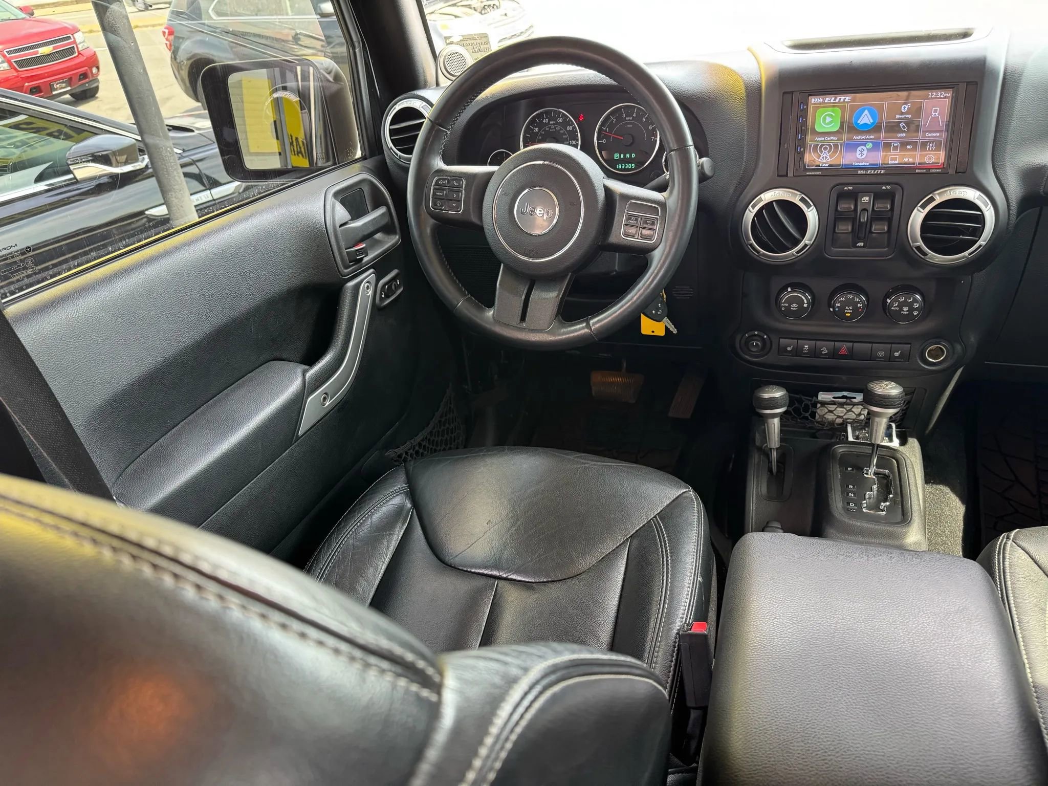 Used 2013 Jeep Wrangler Unlimited Sahara w/ Connectivity Group image 18