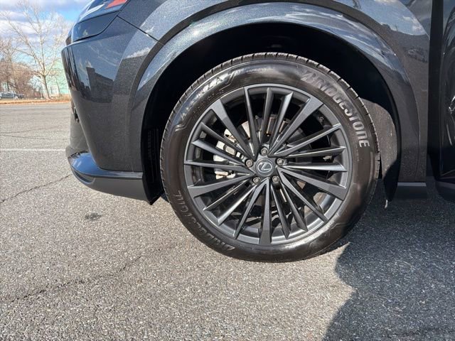Used 2024 Lexus RX 350h w/ Accessory Package (Z1) image 26