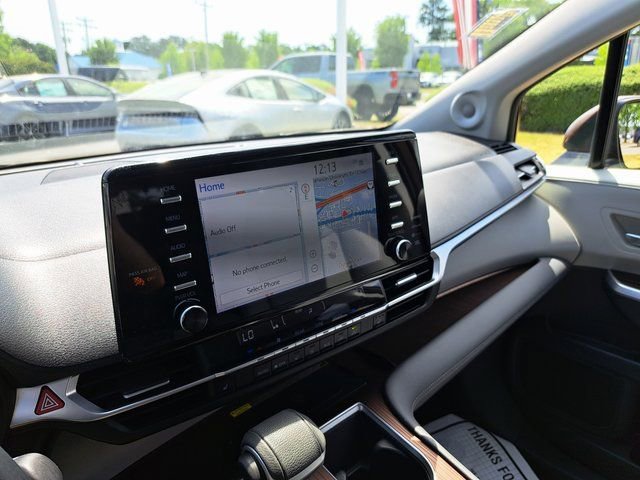 Certified 2022 Toyota Sienna XLE w/ XLE Plus Package FWD image 16