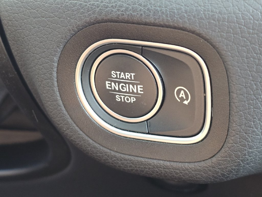 Used 2025 Mercedes-Benz GLS 450 4MATIC image 26