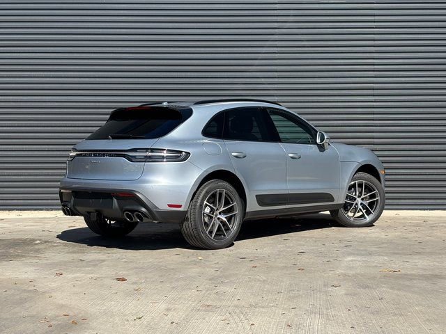 Certified 2026 Porsche Macan AWD/4WD image 7