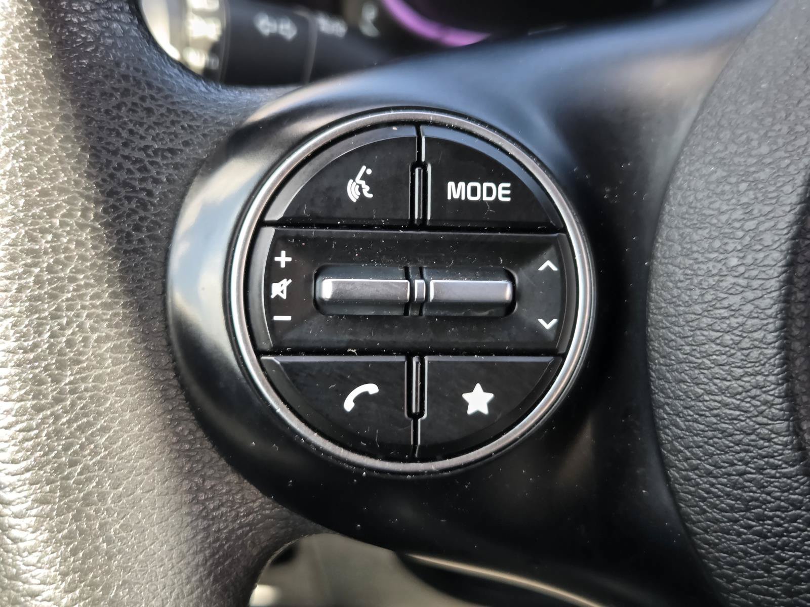 Used 2024 Kia Soul LX w/ LX Technology Package FWD image 26