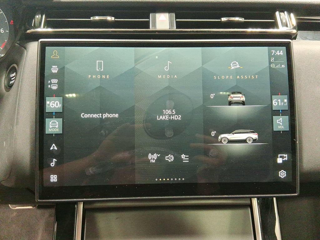 Used 2025 Land Rover Range Rover Velar Dynamic SE AWD/4WD image 34