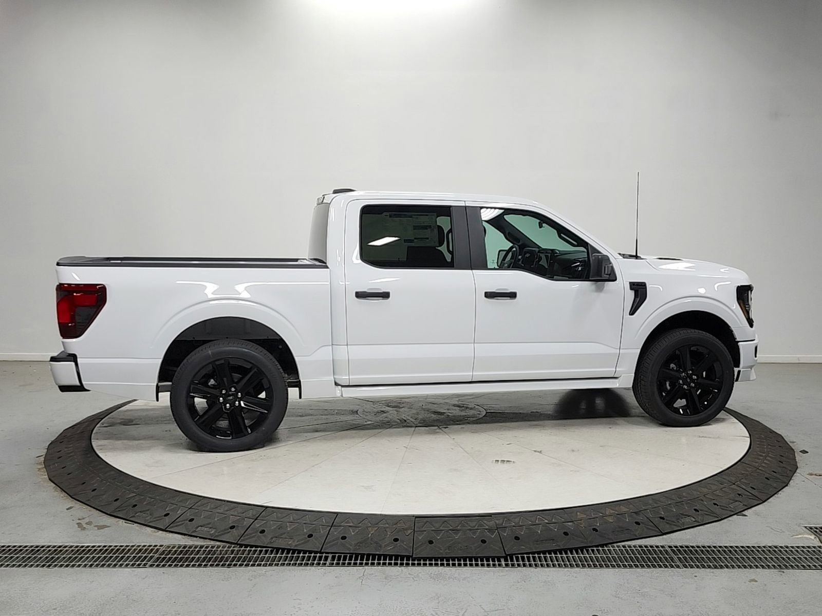 New 2026 Ford F150 STX w/ F-150 LOBO Package AWD/4WD image 8